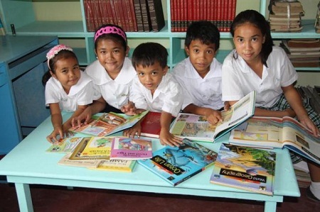 Un clarettiano e l’Organizzazione KRIS inaugurano una biblioteca comunitaria