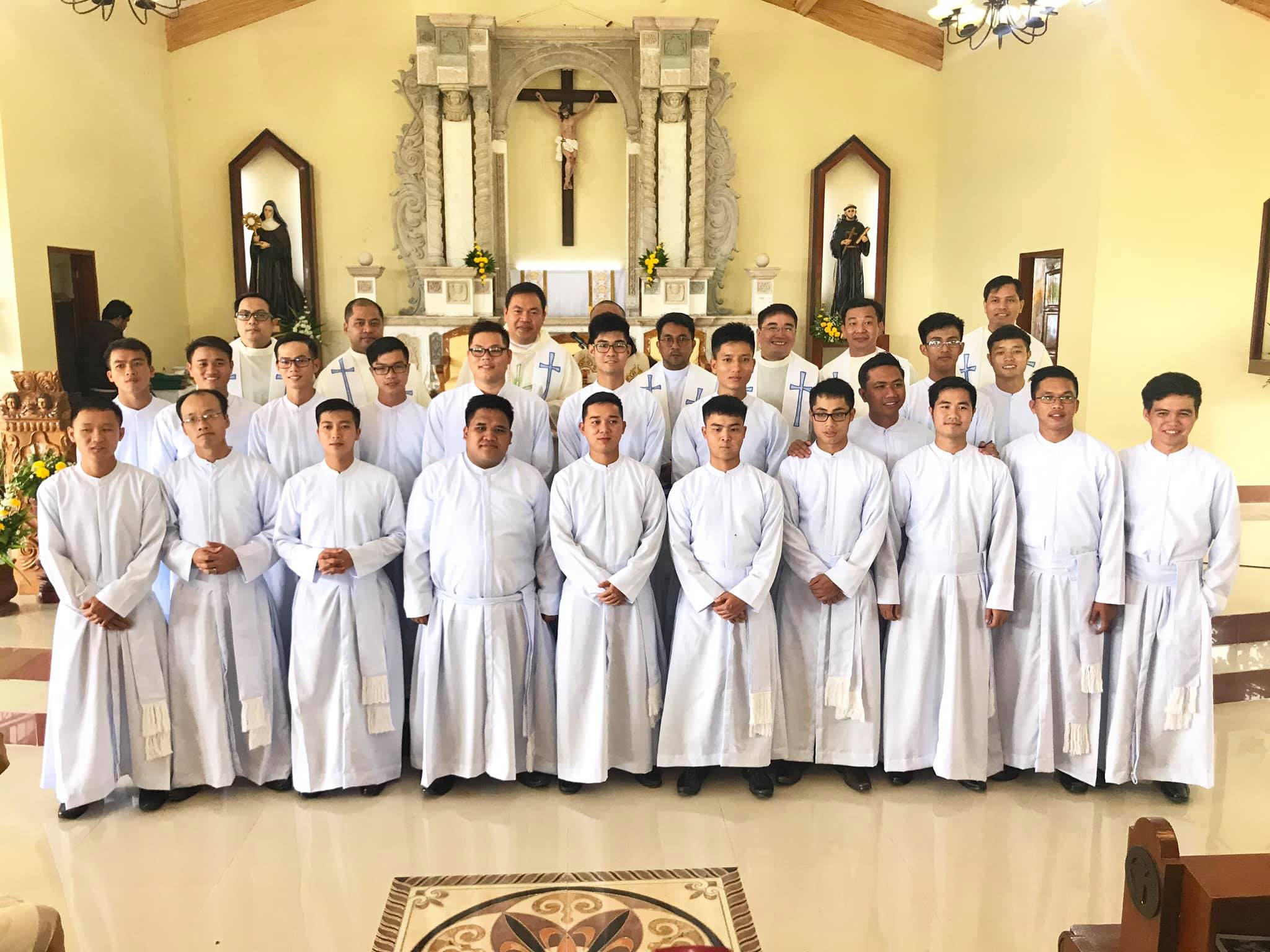 20 RÉCENTS PROFÈS AUX PHILIPPINES