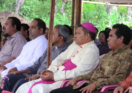 Benedizione di una nuova casa clarettiana in Indonesia