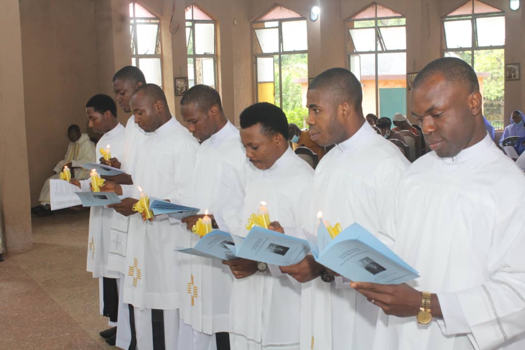 Primeiras Profissões e Profissões Perpétuas na Província de East Nigeria