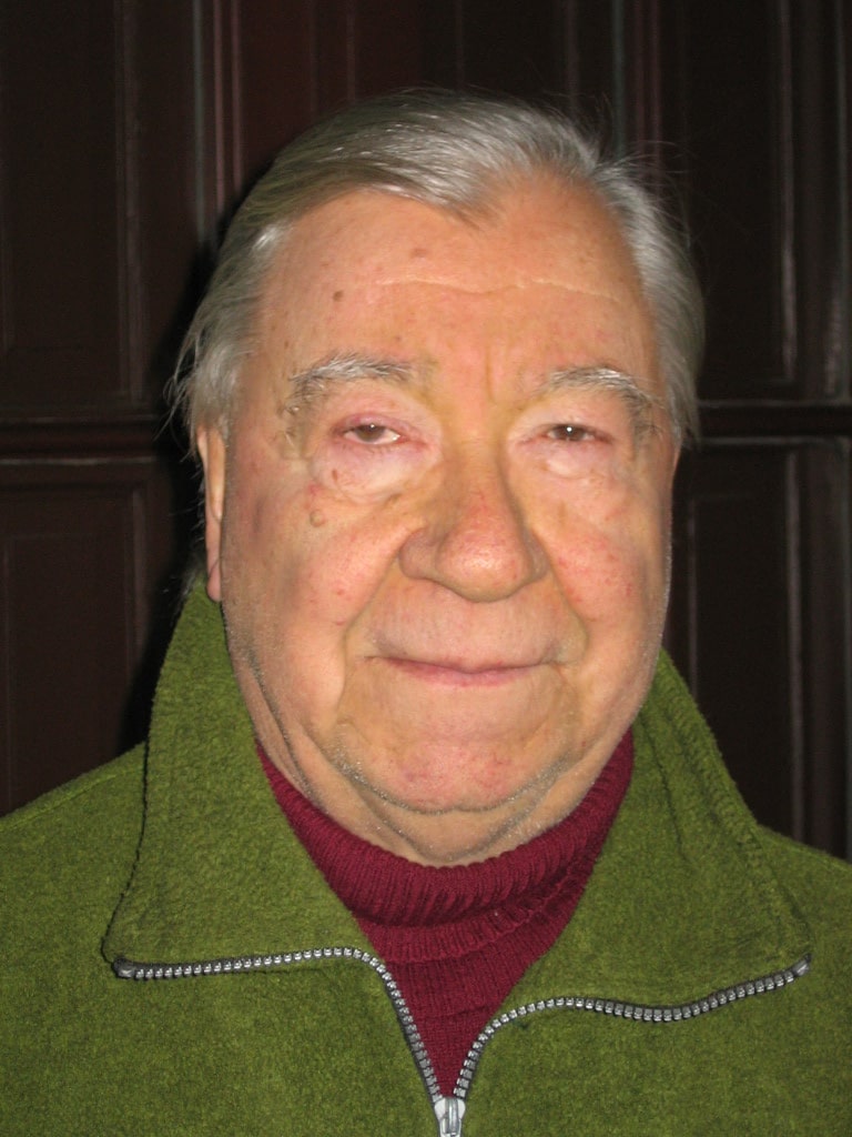 P. Néstor Andrés Almada, Cmf