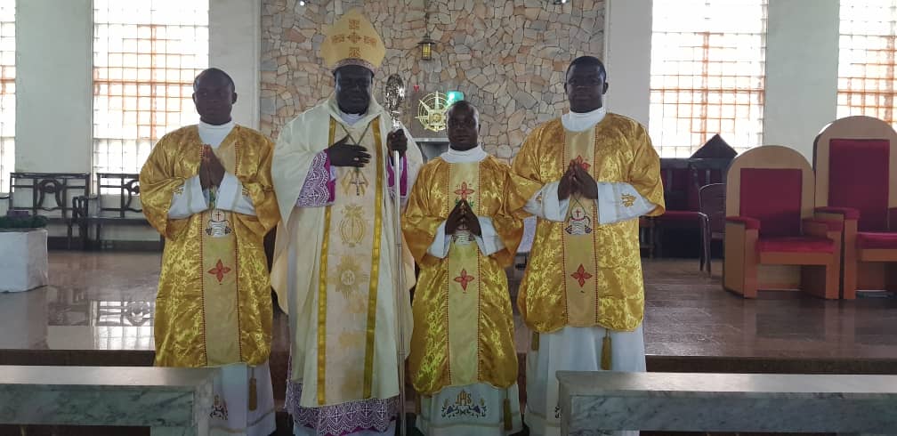 Ordination Diaconale des Étudiants : Nweke Ignatius, Ogbu Bernard et Okoye Vincent, CMFF