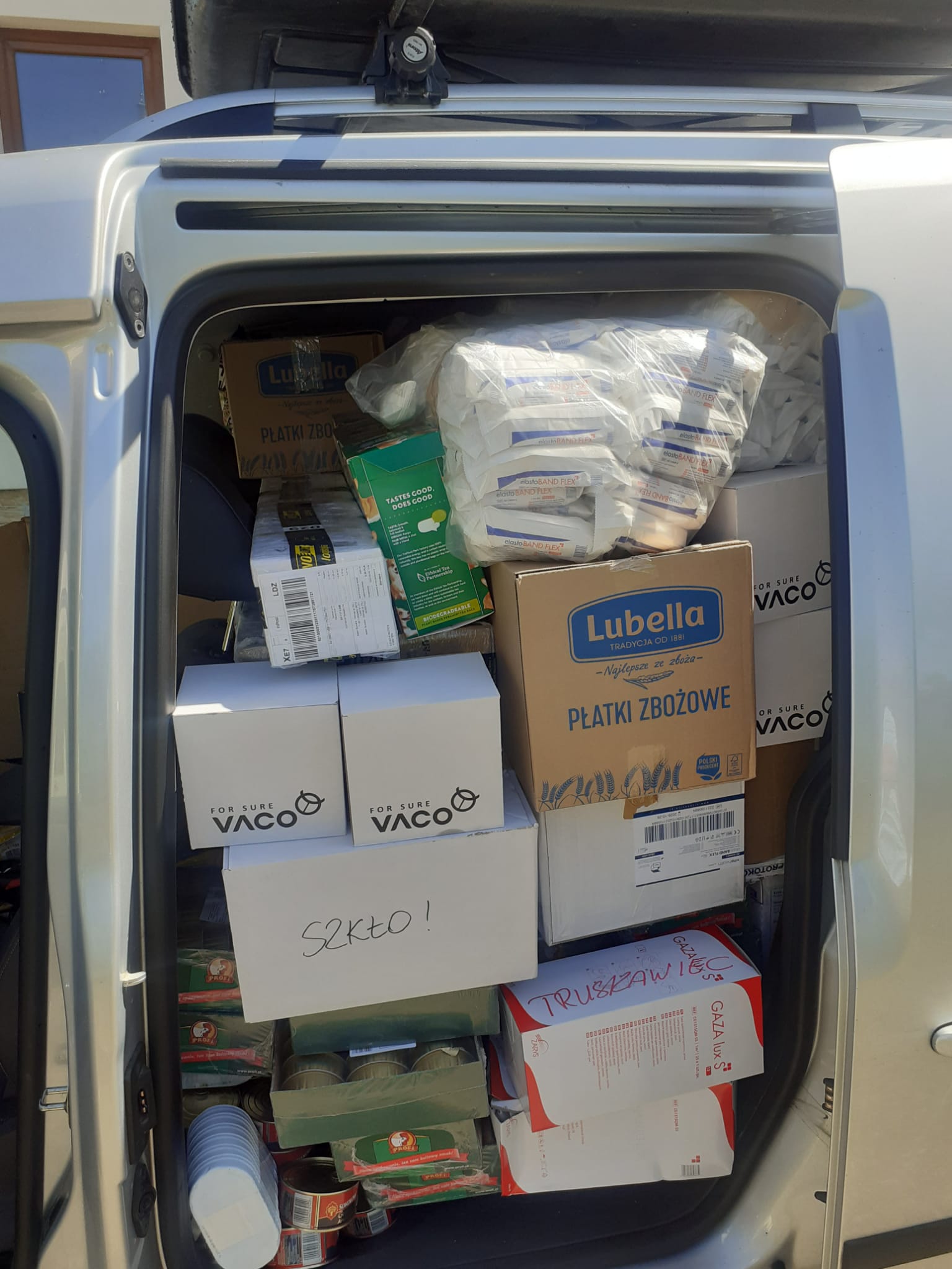 Quinto transporte humanitário para a Ucrânia 1 Pluk 20220622 Aid 2