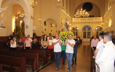 Trazendo o céu à terra: bênção das imagens do Imaculado Coração de Maria
