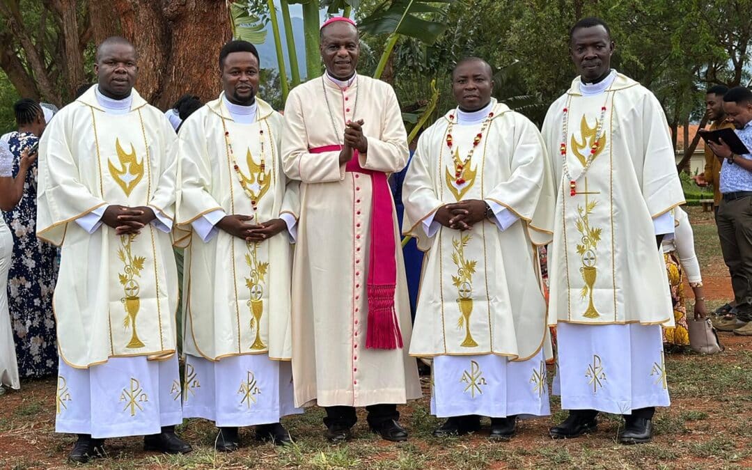 Une Double Bénédiction en Afrique de l’Est : Vœux Perpétuels et Ordination Diaconale pour des Frères Clarétains