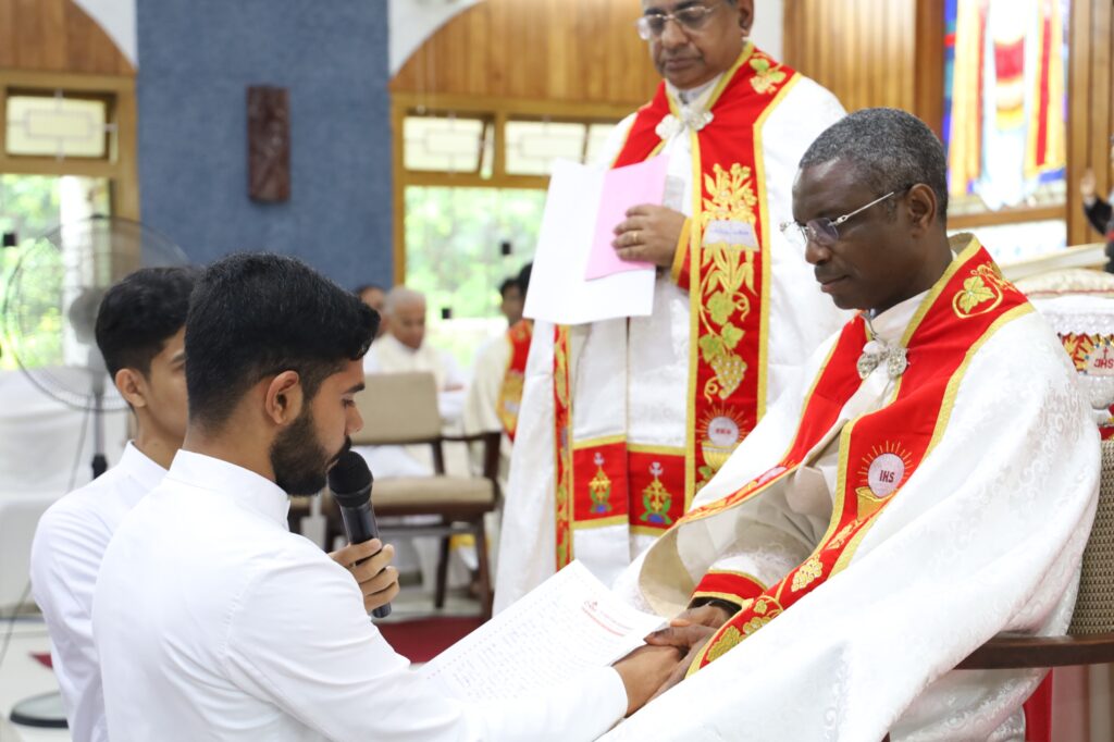 2025 05 31 Jubilee Assembly Profession St Thomas 4